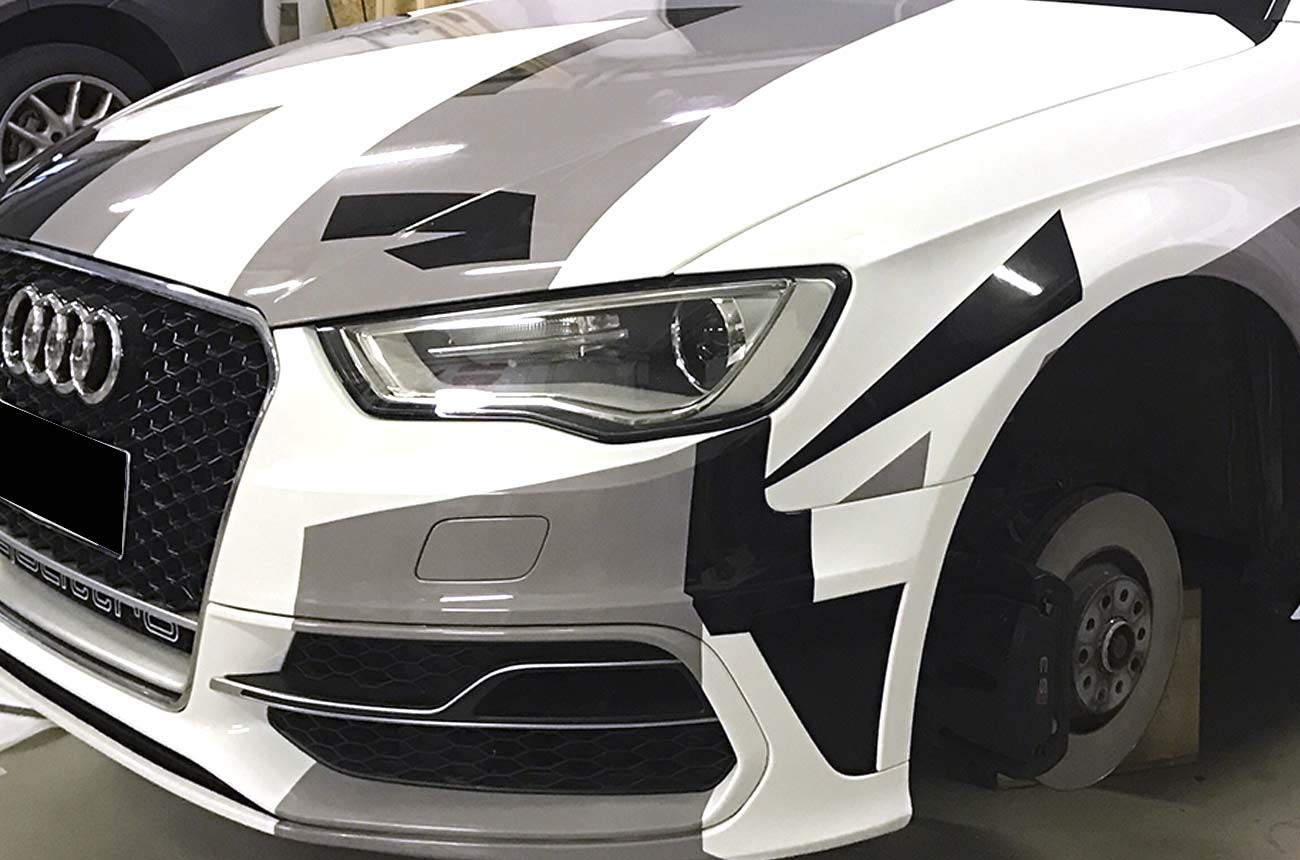 Car wrapping Audi camuflage fronte